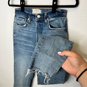 We The Free | Blue Acid Wash Size 26 Ankle‎ Cropped Jeans with Raw Hem